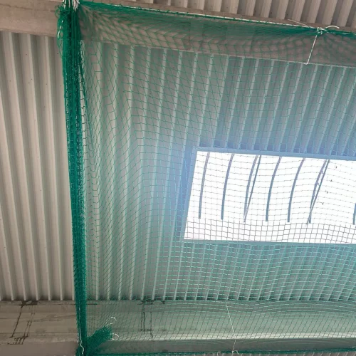 Oberlicht mit Sicherheitsnetz